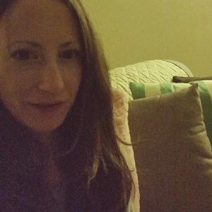 Meet your Posher, Valerie